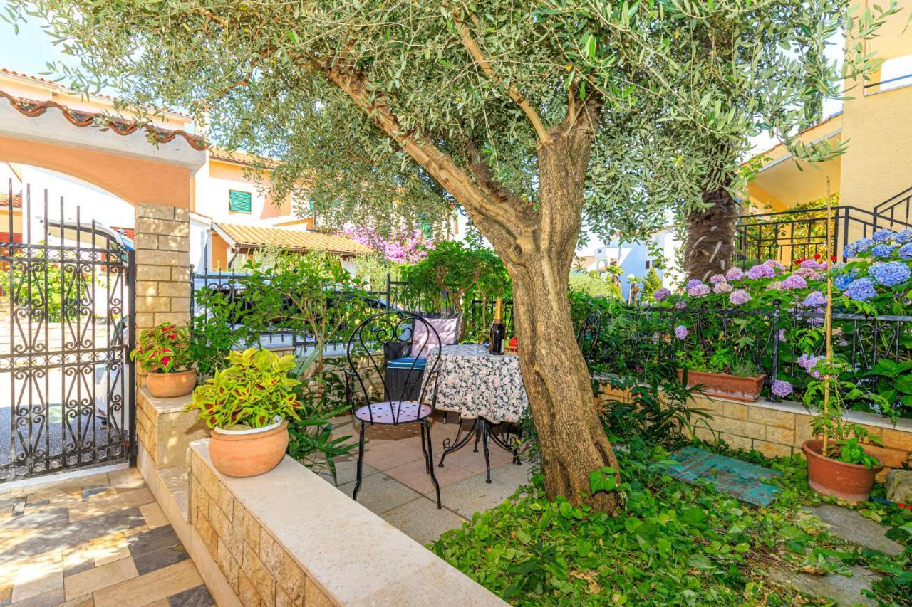 ורסאר Apartments Barica מראה חיצוני תמונה