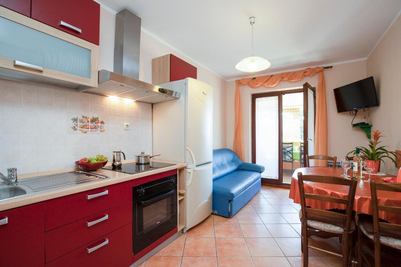ורסאר Apartments Barica מראה חיצוני תמונה